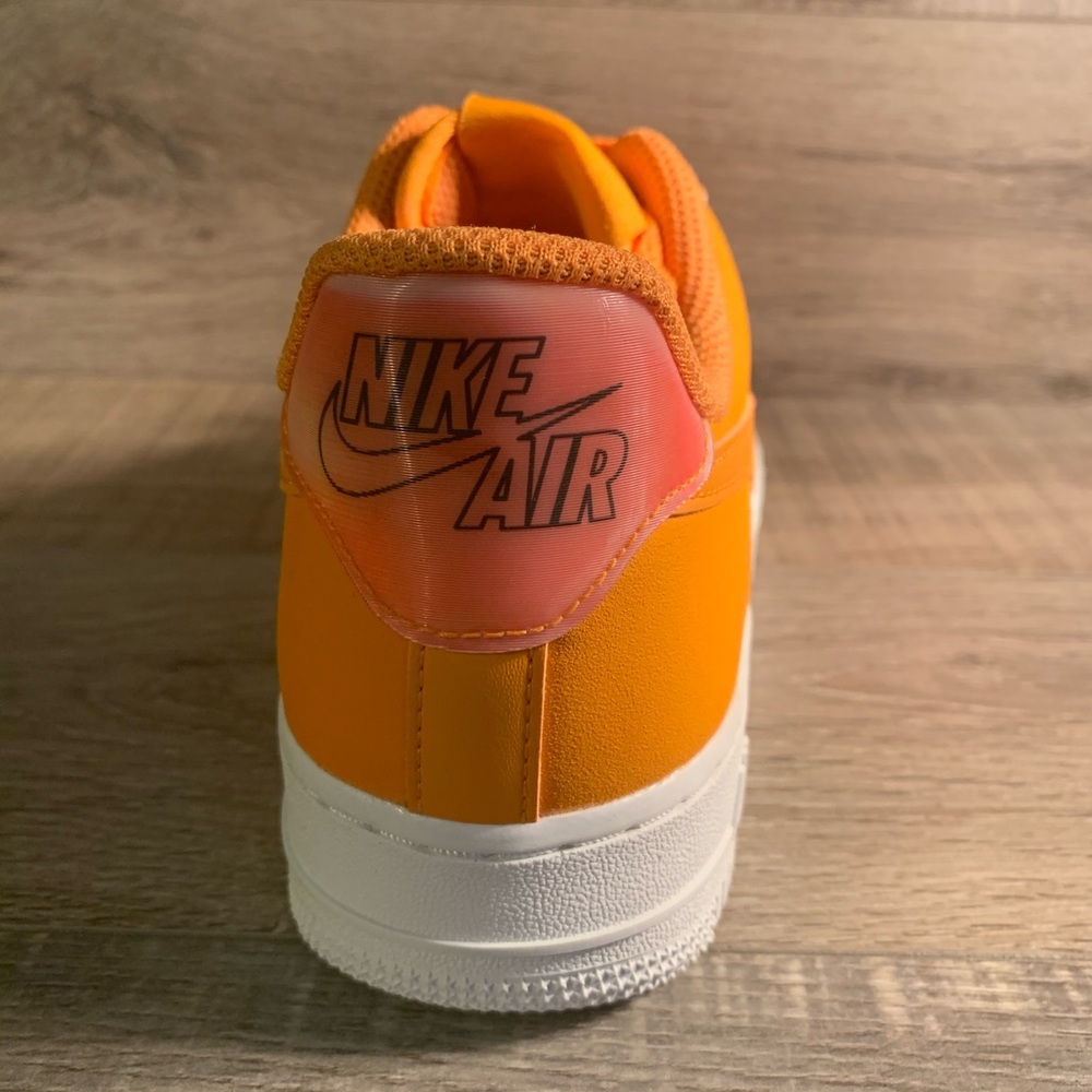 Womens Air Force 1 ‘07 Essentials ‘Orange Peel’ - Picture 4 of 6